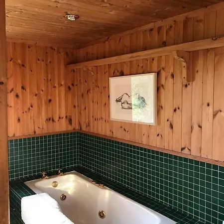 Delightful Private Getaway In The Countryside Ashford